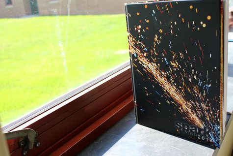 Distributing the Yearbook: A look into the 2016 Oracle