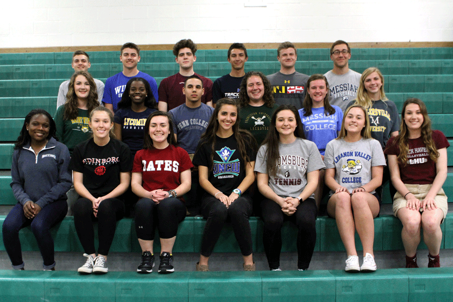 Spring Signing 2017
Front row: Najae Nickerson, Sarah Reidy, Sarah Raphael, Julia Ledgett, Cara Eschenmann, Emily Smeltz, Cassidy Hoover. Middle row: Judith Purdy, Sydney Purcell, Brayden Lippert, Morgan Hall, Jessie Lissner, Jilian Ingram. Back row: Isaac Kole, Justin Trolinger, Ethan Houston, Jared Griffie, Andrew Houghton, Billy Davis.