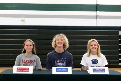 Charting a new course: three cross country seniors sign with future colleges