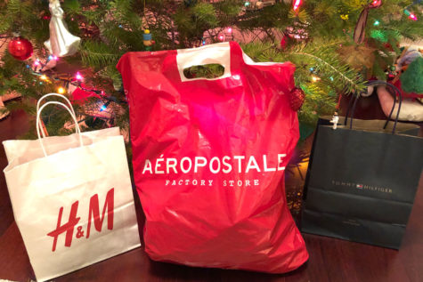 Shopping madness: Teens experience working on Black Friday