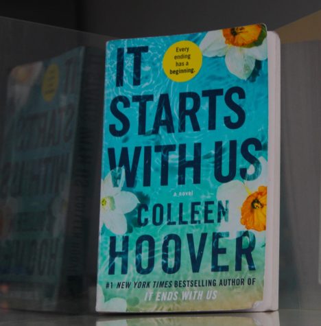 Colleen Hoovers book It Starts With Us