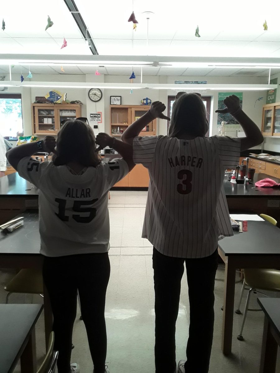 (Left to right) Maddie Hoffman and Stevie Kistler, 10th graders, show their school spirit