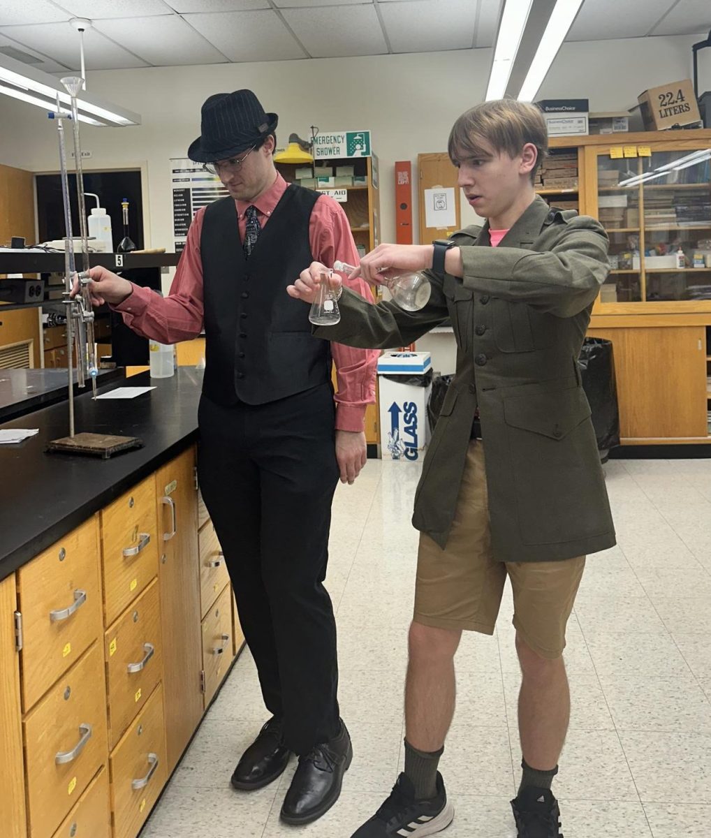 Oppen-Parker: Mr. Parker and Parker Heberlig exude their inner genius with their Oppenheimer inspired looks!