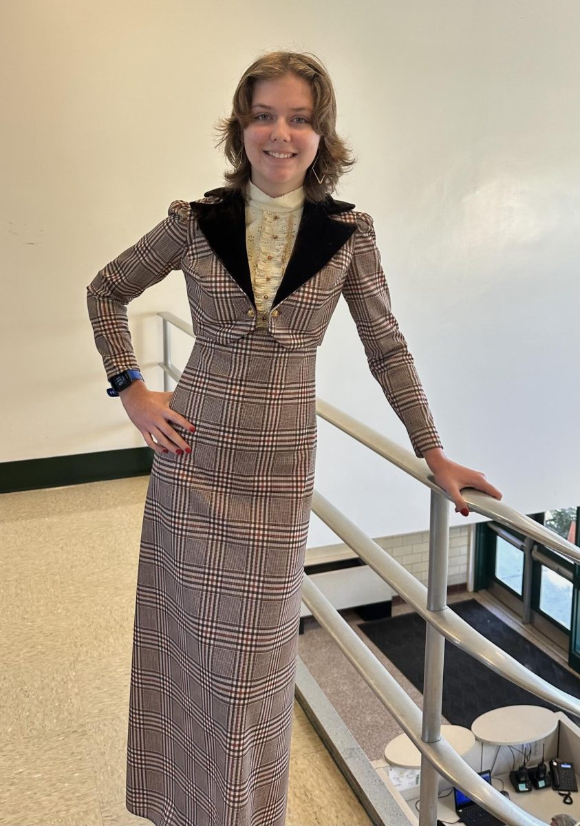 Grandma Chic: Sophomore Jane Brindle pays tribute to their grandmother in the 70s in an authentic dress from the period!